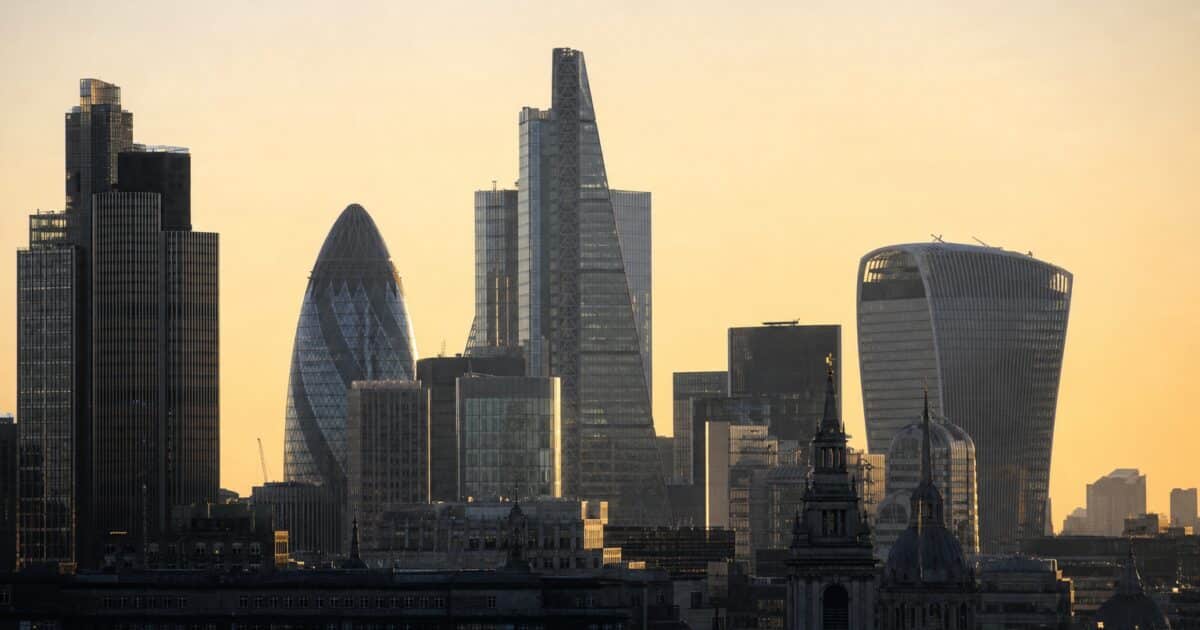UK Tax Authority Flags 240 Crypto Millionaires as $18.7 Billion in Disposals Hit the Books