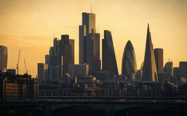 UK's T+1 Shift Puts Buy-Side Firms Under FCA Pressure as 2027 Deadline Looms