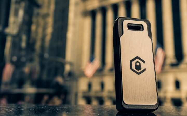 US Spot Bitcoin ETFs Pull $1 Billion in a Week, Coldcard's $116M Breach Clouds Self-Custody
