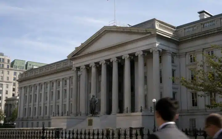 US Treasury Buys Yen in Rare Forex Move as Currency Pressure Mounts