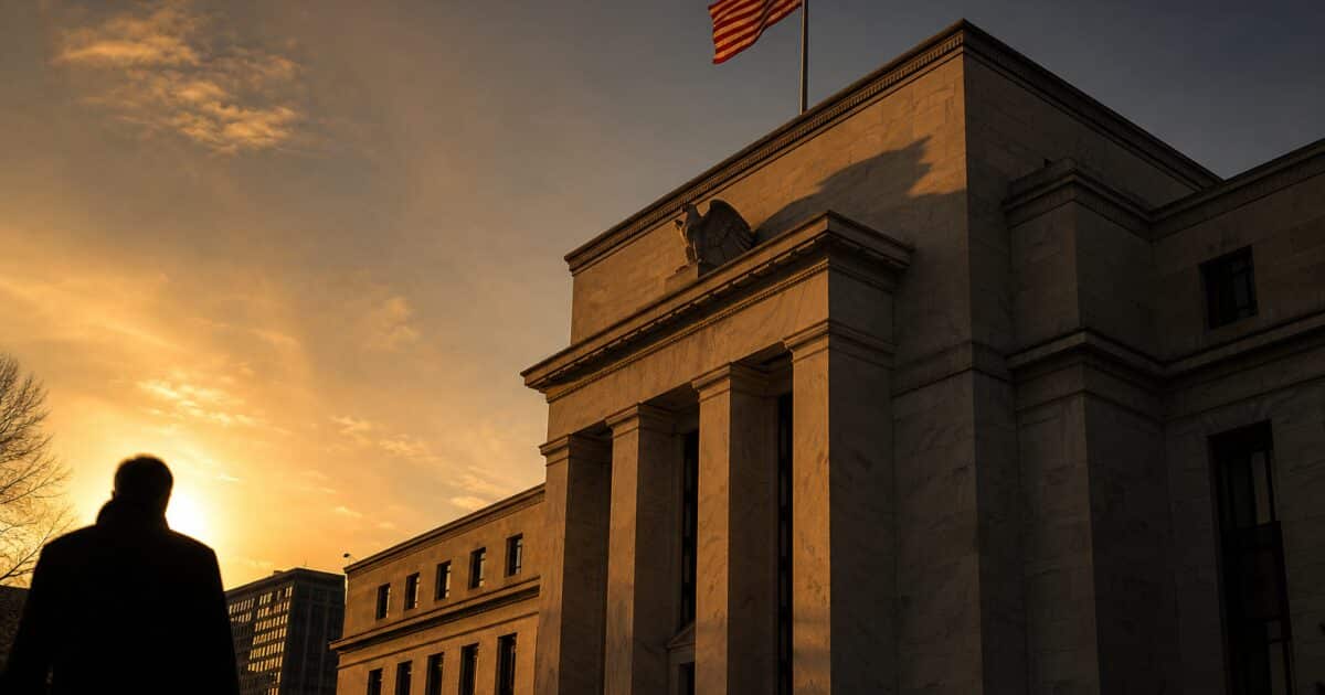 Fed's Waller Sparks Bond Rally With Rate Pause Hint, Yields Drop