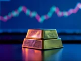 Gold Drops Below $3,900 as Fed Hike Bets Pressure Prices